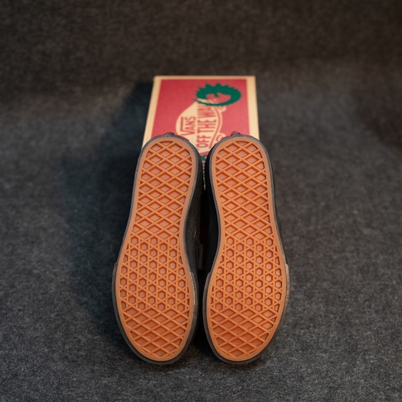 VANS Classic Slip On - Custom Godzilla 'King of Monsters' - Picture 4 of 6